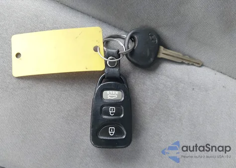 2009 Hyundai Elantra Gls z USA, uszkodzony, nr VIN KMHDU46D19U814280